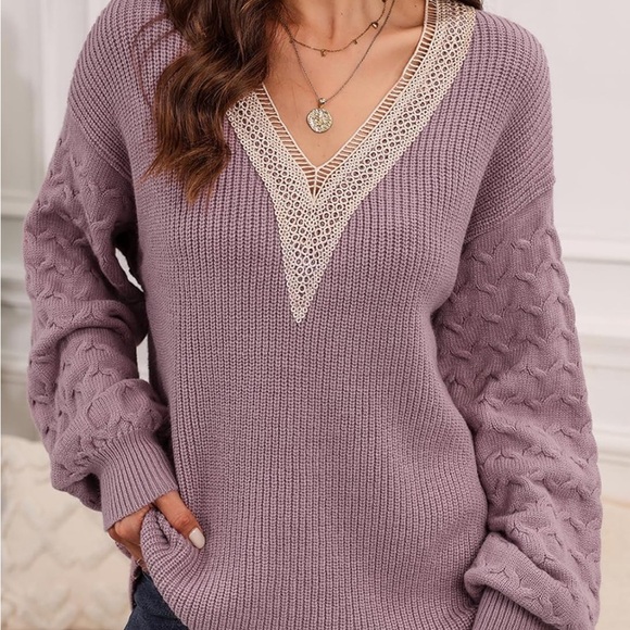 EVALESS Womens Long Sleeve Sweaters Fall 2024 Trendy Sexy Lace V Neck Knit - Picture 2 of 4